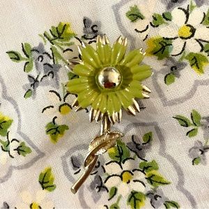 Vintage small enamel green flower pin